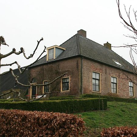 Bed & Breakfast De Neust Beesd Bagian luar foto