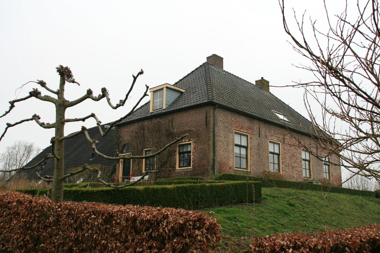 Bed & Breakfast De Neust Beesd Bagian luar foto