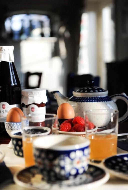 Bed & Breakfast De Neust Beesd Bagian luar foto